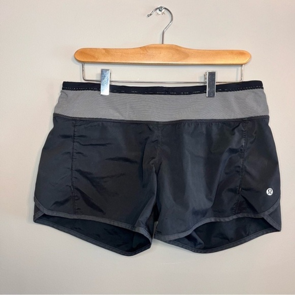 Lululemon Turbo Run Short Black Womens Size 8